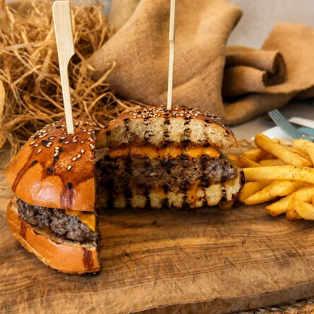 Avlu Wagyu Burger